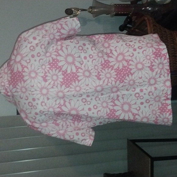 Button-down flowered shirt - Picture 4 of 5